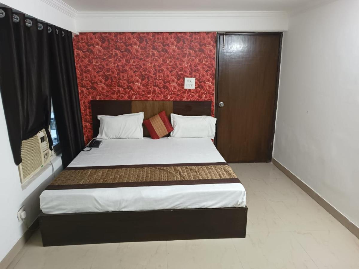 Hotel Airport Aditya Inn Neu-Delhi Exterior foto
