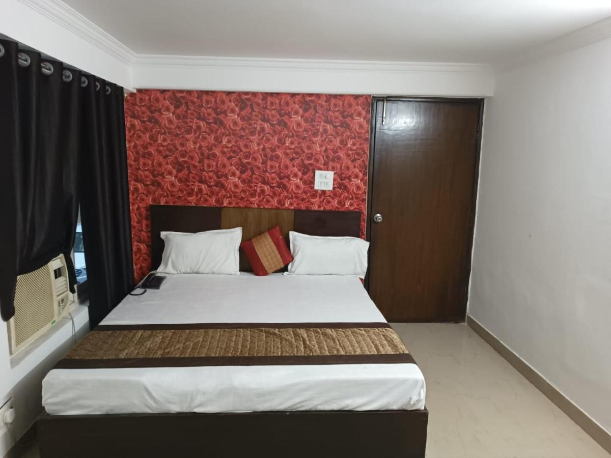 Hotel Airport Aditya Inn Neu-Delhi Exterior foto